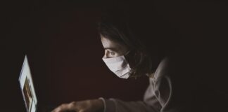 W jakiej odległości kabel od granicy działki?