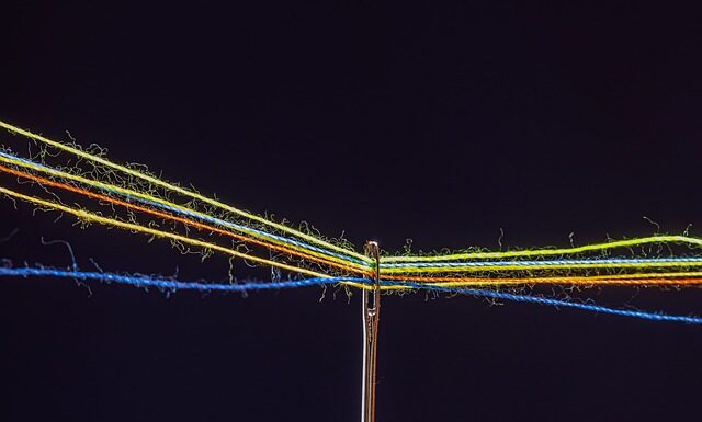 Jak podłączyć 12V do 24V?