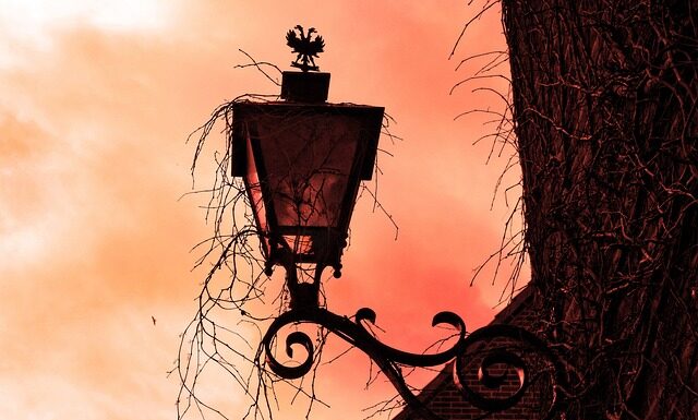 Jaki kinkiet do czytania w łóżku?